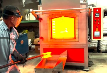 Teknologi Fixed Furnace Modern untuk Heat Treatment Efisien